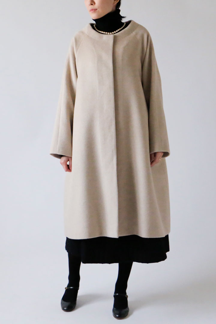 2022AW コートコレクション — LISETTE