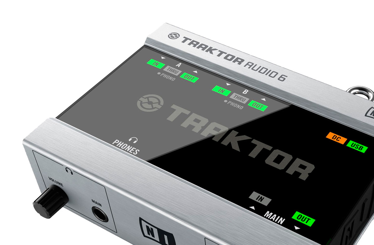 Traktor Scratch A6: Unboxing | DJ Expressions.net