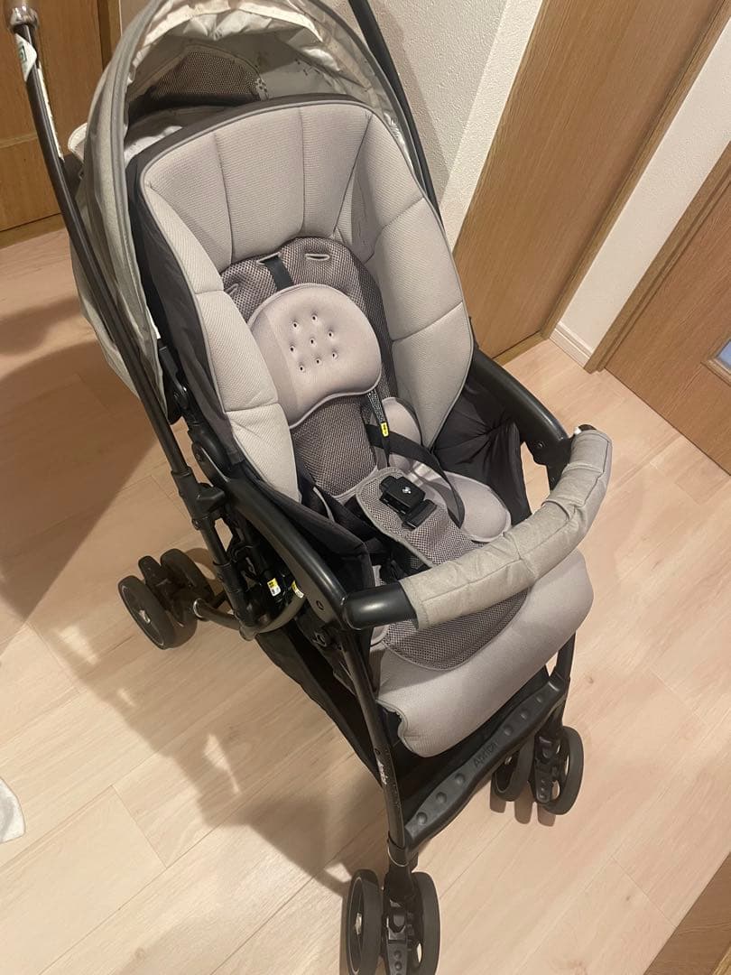 Aprica ラクーナクッション　2023年製　説明書あり アップリカ Aprica ラクーナ クッション ベビーカー レッド レッド