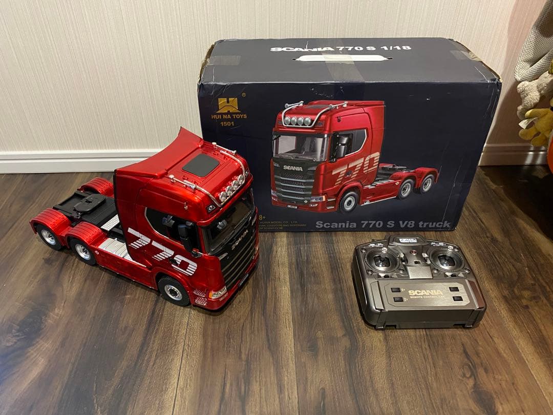 Scania 770 S V8 トラック 1/18 Caminhão RC 1/18 Scania 770S 6x4 com Luzes e Sons