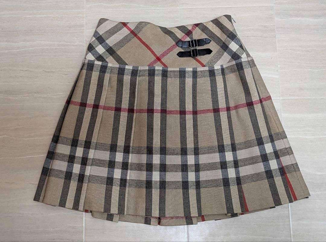 【超美品】BURBERRY プリーツスカート 新作*バーバリー*チェック柄 プリーツスカート レザーベルト (Burberry