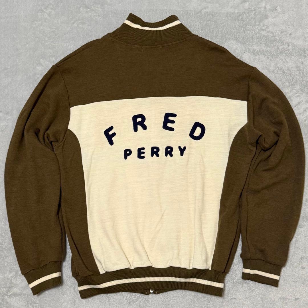 【FRED PERRY】希少70s 80s トラックジャケット　背面ロゴ　月桂樹 希少ブラウンXL⭐️90s Fred Perry トラックジャケット/ジャージ 刺繍